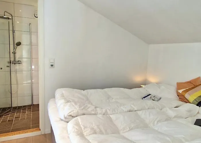 بيت للعطل Center Terrace In Quiet Backyard - Stylish